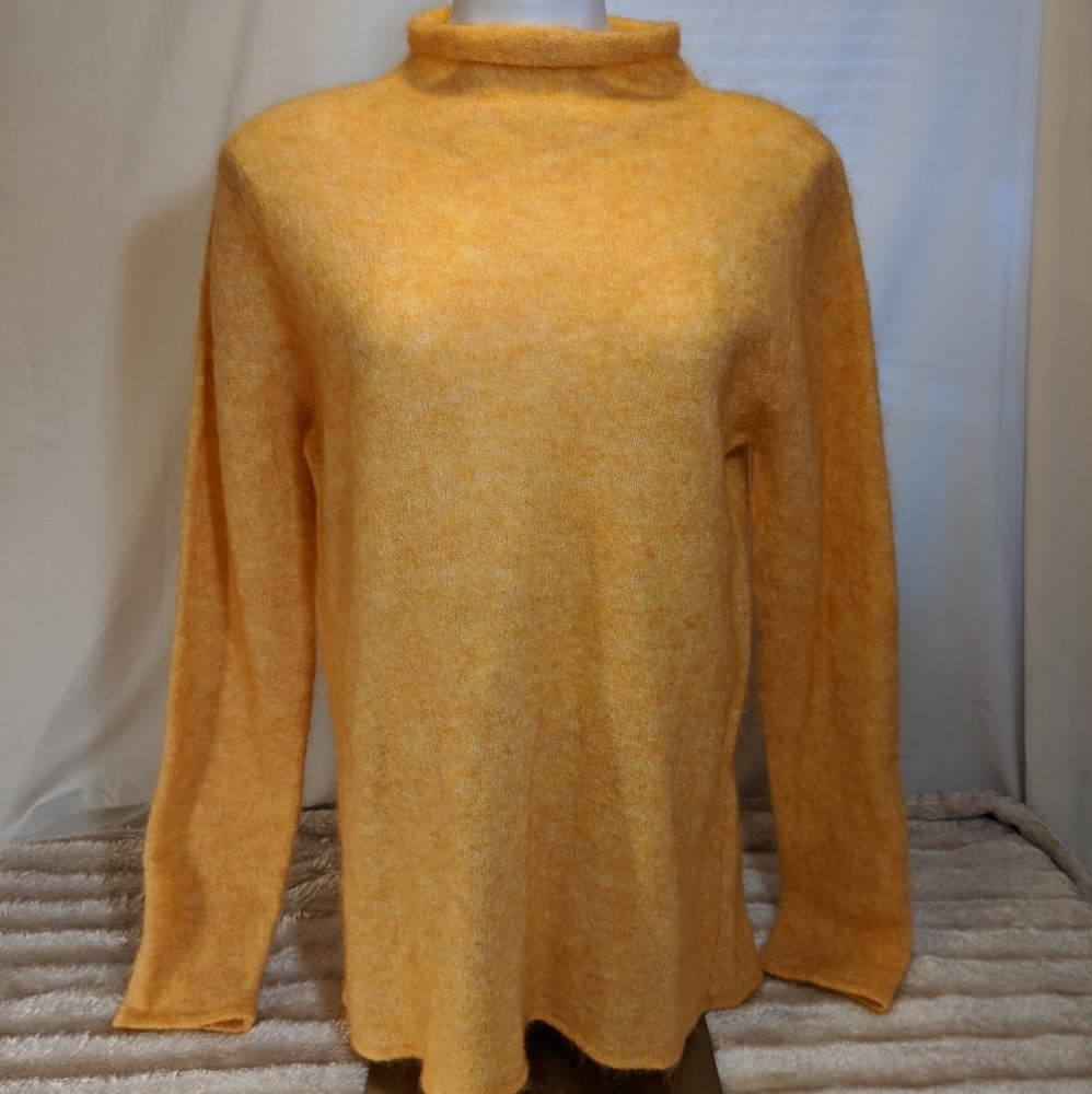 EILEEN FISHER